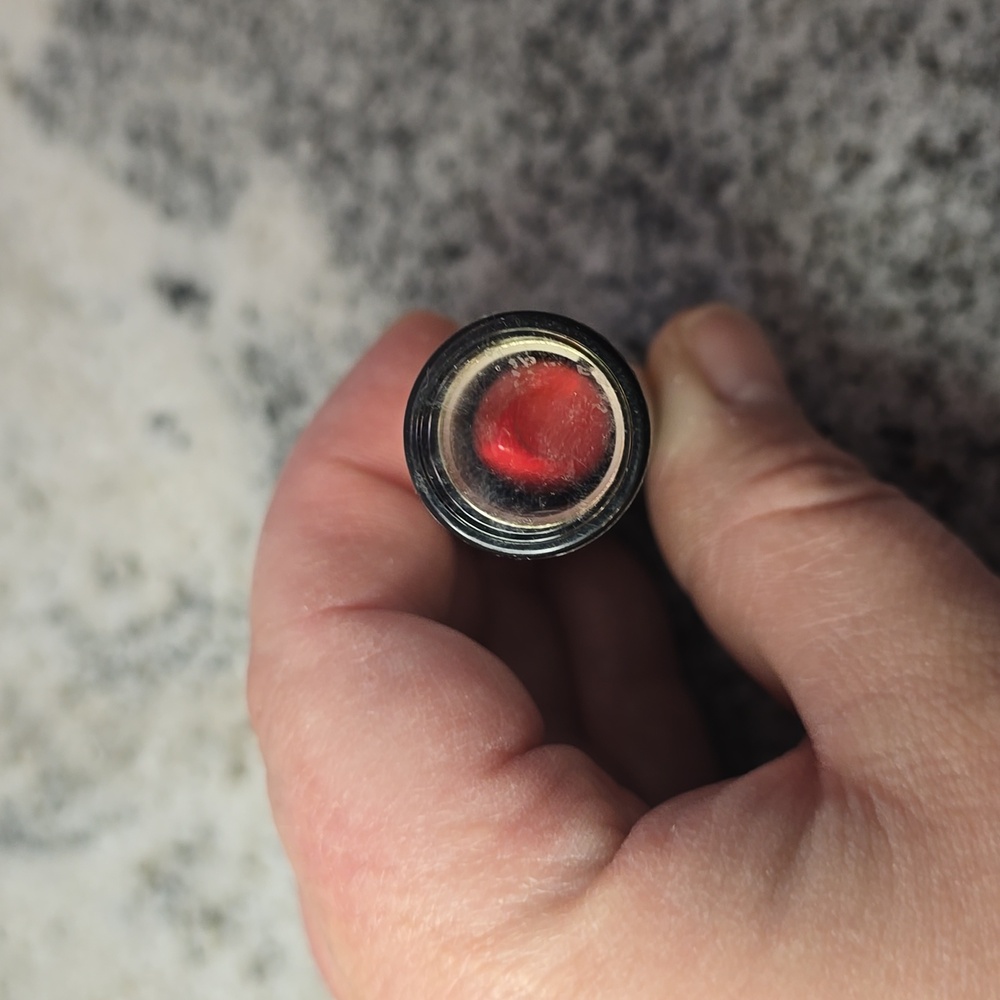 Revlon Super Lustrous Lipstick -‎ Ravish Me Red - Picture 3 of 5